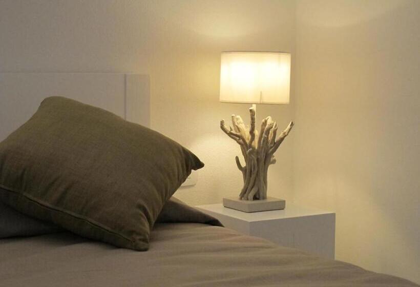 Chambre Standard, Studio 27