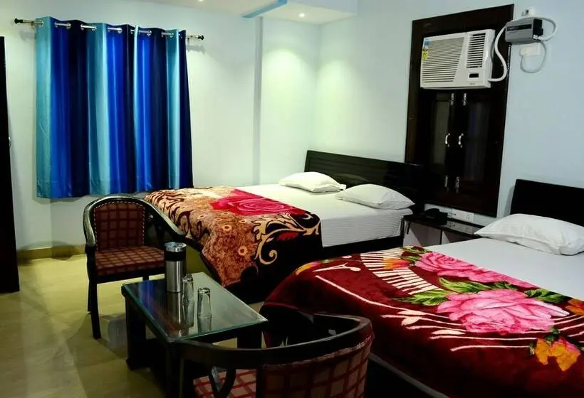 Habitació Familiar Deluxe, Thakur Ji