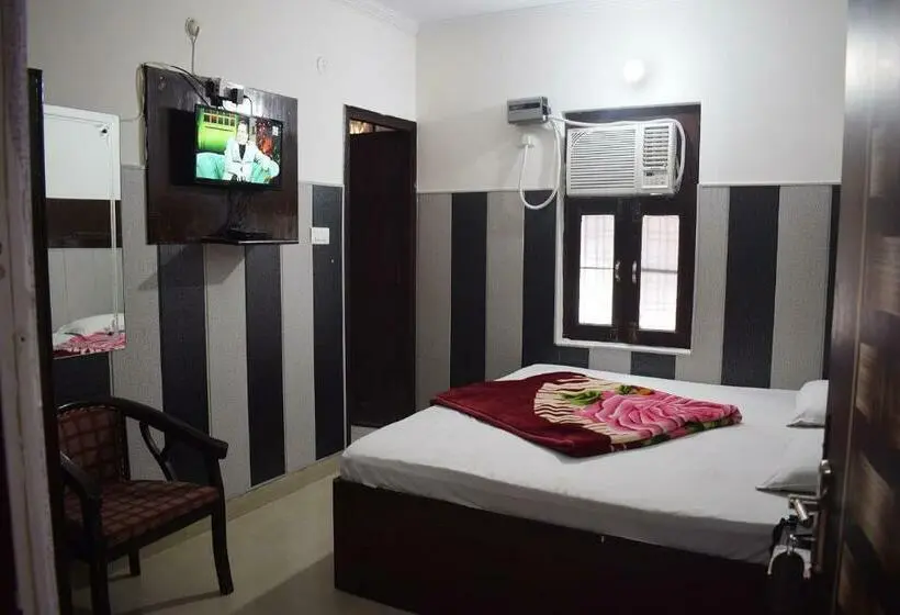 Habitació Estàndard, Thakur Ji