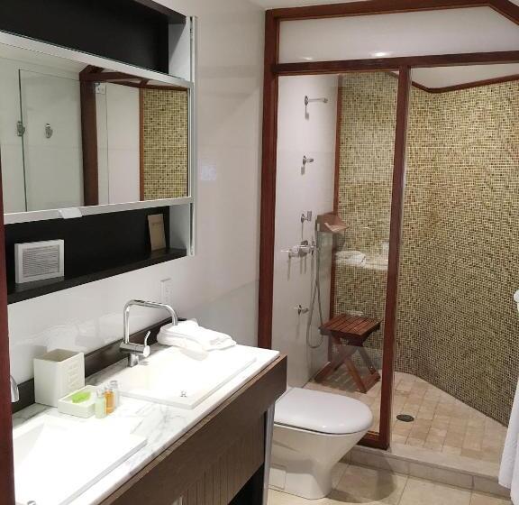 جناح ديلوكس سرير كينج, East Hampton Art House Bed And Breakfast