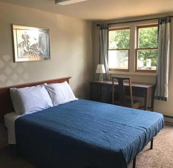 デラックスルーム, Hillside Motel