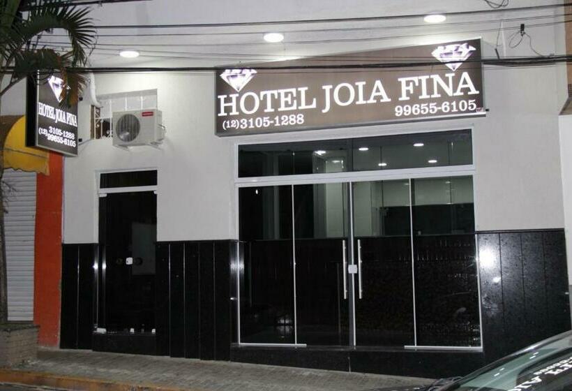 Chambre Standard, Joia Fina