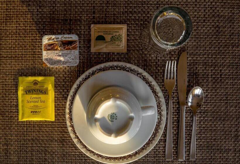 Номер Стандарт Индивидуальный, La Svolta