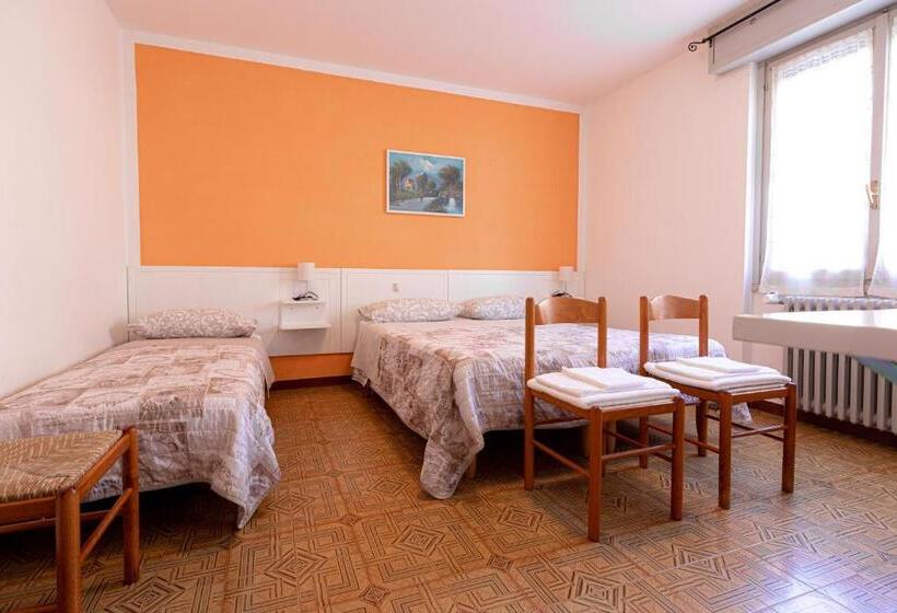 Номер Стандарт Трехместный, La Svolta