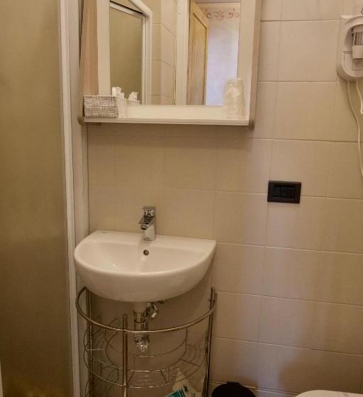 컴포트 트리플 룸, Locanda Le Monache