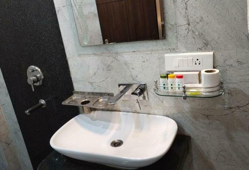 デラックスルーム, Ozas Grand