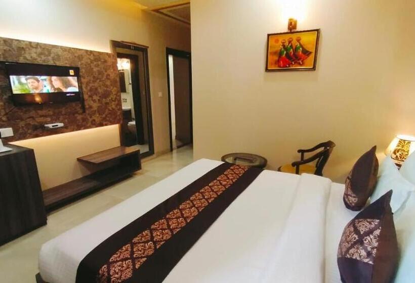 デラックススタジオ, Ozas Grand