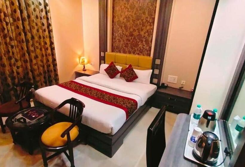 デラックススタジオ, Ozas Grand