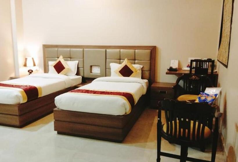 デラックススタジオ, Ozas Grand