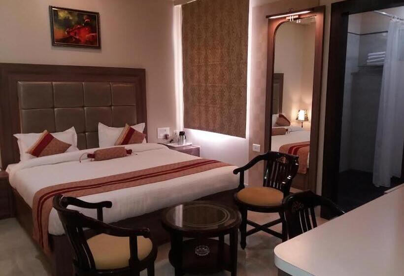 デラックススタジオ, Ozas Grand