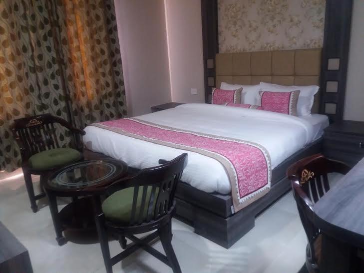 デラックスルーム, Ozas Grand