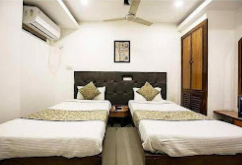 Deluxe Rum, Pathik Bhopal , Madhya Pradesh