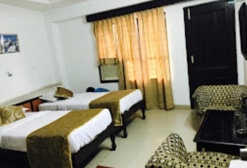 Deluxe Rum, Pathik Bhopal , Madhya Pradesh