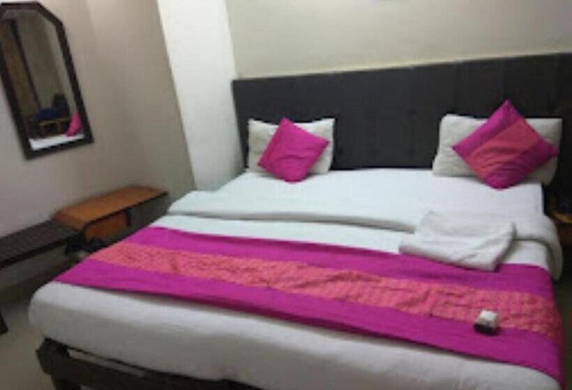 Standardrum King Size Säng, Pathik Bhopal , Madhya Pradesh