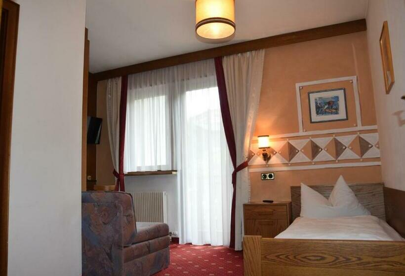 Номер Стандарт Индивидуальный, & Residence Egger