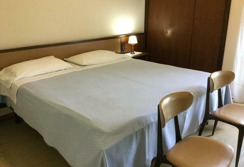 غرفة قياسية, Terme Vulcania