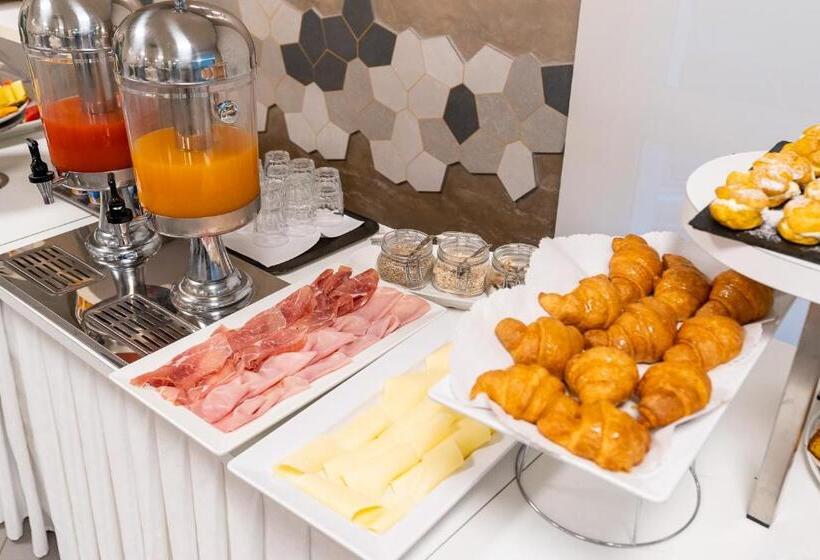 غرفة قياسية فردية, Tirsus