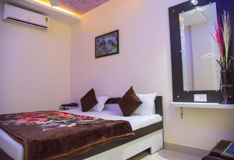 豪华家庭房间, Tulsi Residency