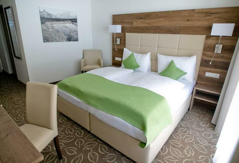 Номер Стандарт с Балконом, Landhotel Berger