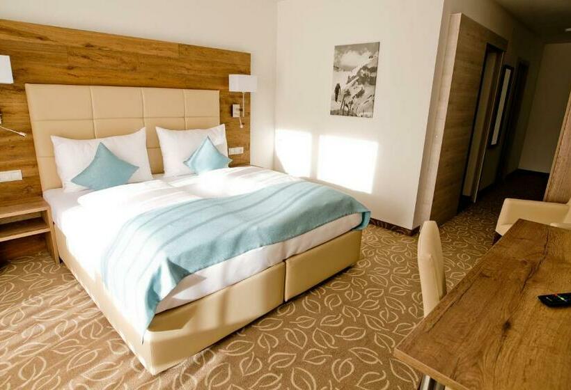 חדר סטנדרט עם מרפסת, Landhotel Berger