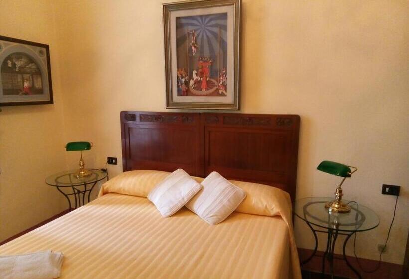 Стандартный внешний трехместный номер с ванной комнатой, Le Villi Friendly B&b