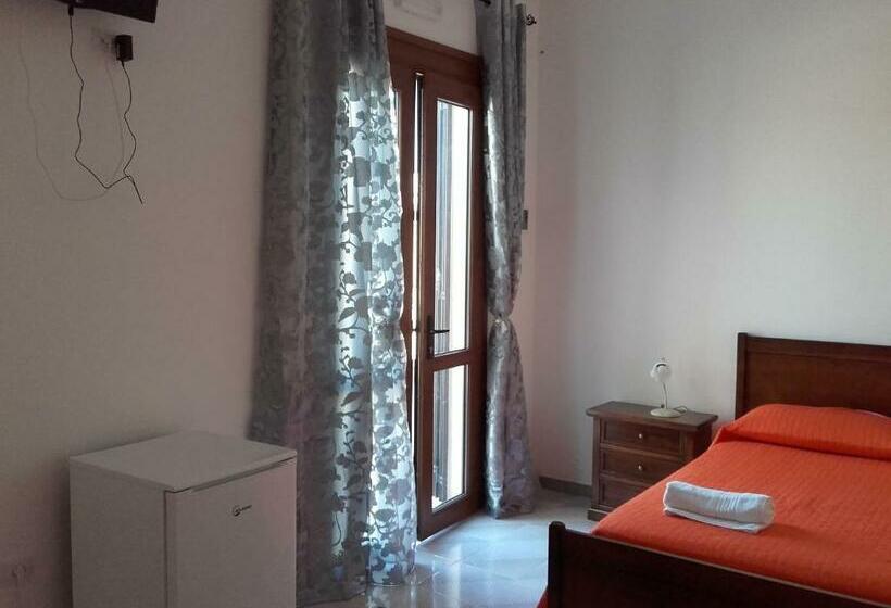 חדר סטנדרט לארבעה, Masseria Centro Colonico B&b