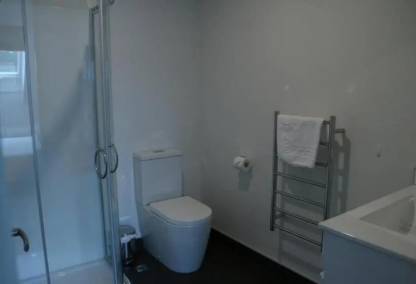 プレミアムスタジオ, Mcm Motel Christchurch