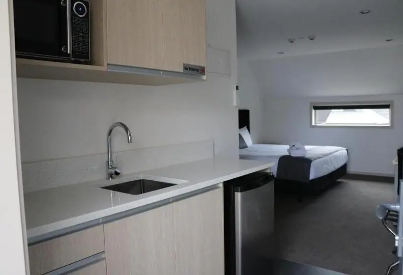 プレミアムスタジオ, Mcm Motel Christchurch