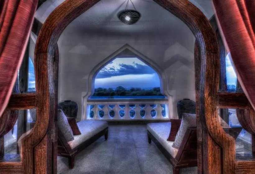 Suite, Evolve Back, Hampi