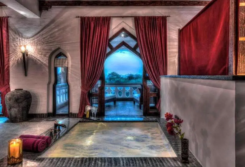 Suite, Evolve Back, Hampi