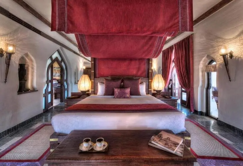 Suite, Evolve Back, Hampi