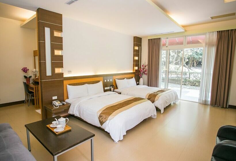 اتاق استاندارد چهار تخته, Flying Villa