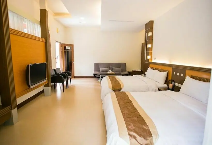 اتاق استاندارد چهار تخته, Flying Villa