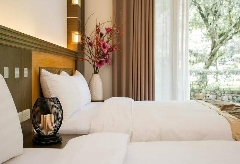 اتاق استاندارد چهار تخته, Flying Villa