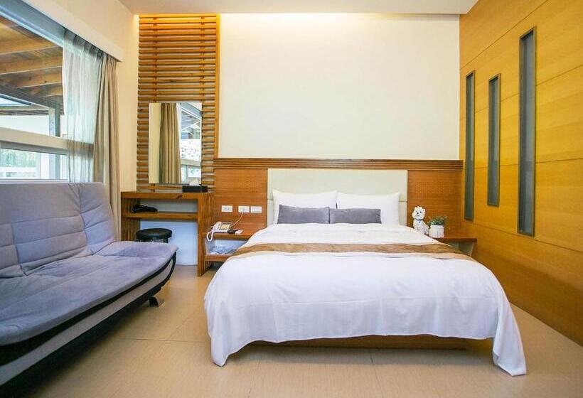 اتاق استاندارد, Flying Villa