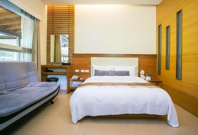 اتاق استاندارد, Flying Villa