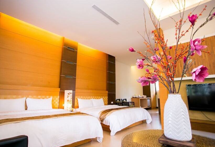 اتاق خانوادگی, Flying Villa