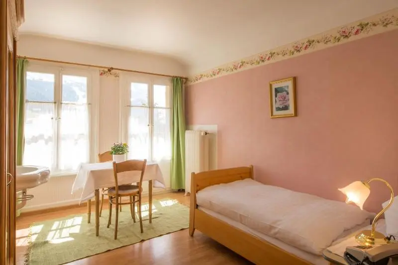اتاق استاندارد, Flying Villa