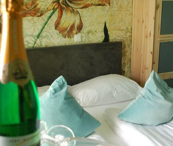 经济房, Casilino Hotel A 20 Wismar