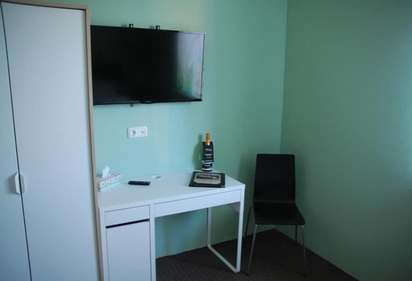 经济房, Casilino Hotel A 20 Wismar