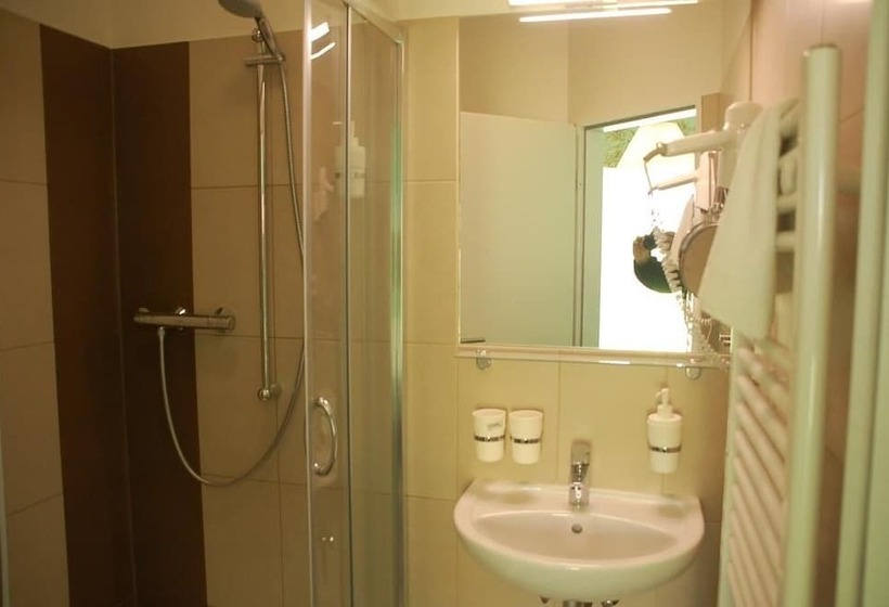 经济房, Casilino Hotel A 20 Wismar