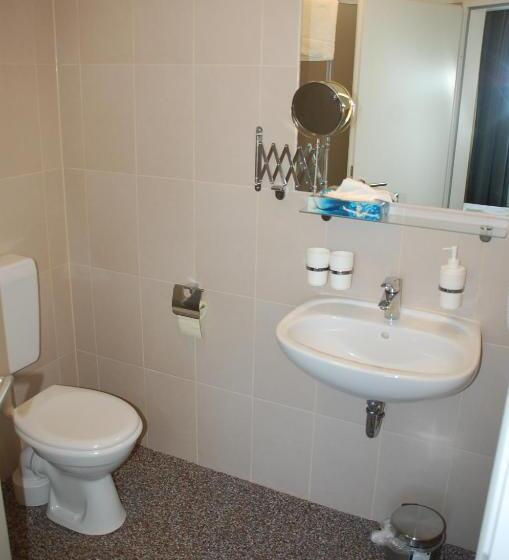 经济房, Casilino Hotel A 20 Wismar