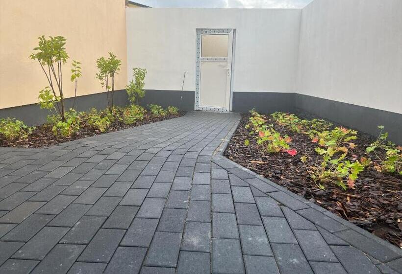 标准工作室, Casilino Hotel A 20 Wismar