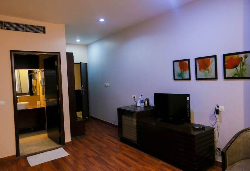 Номер Стандарт, Cs Boutique