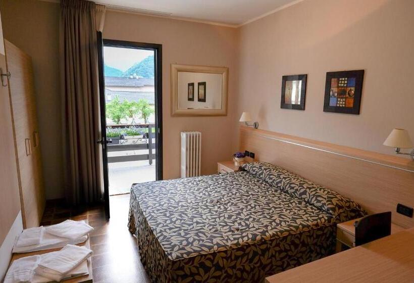 חדר סטנדרט עם מרפסת, Monte Cimone