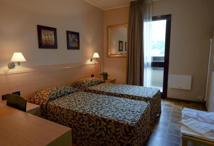 חדר סטנדרט עם מרפסת, Monte Cimone