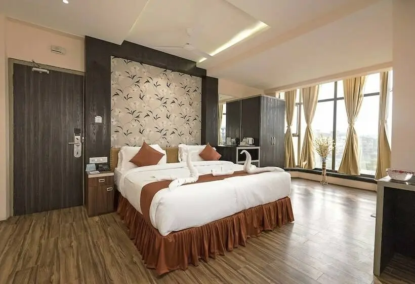 プレミアムルーム, Regenta Inn Larica