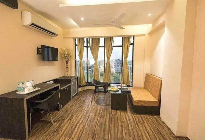 プレミアムルーム, Regenta Inn Larica