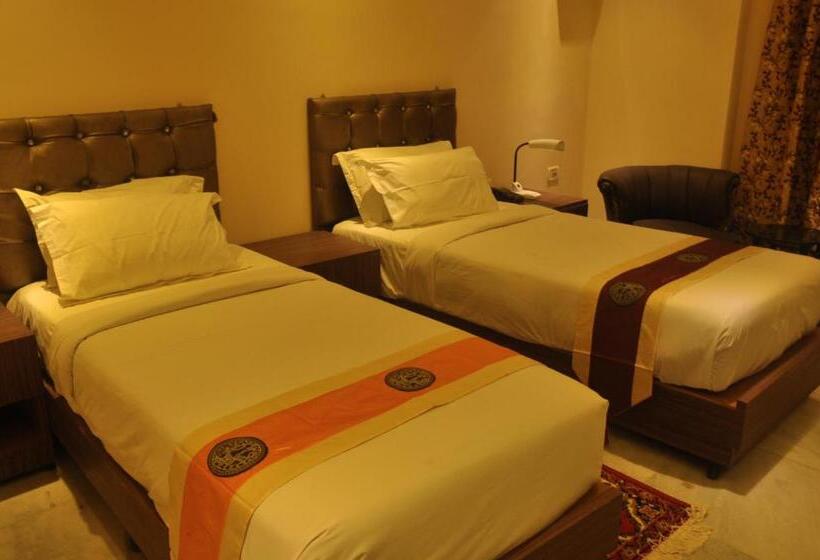 اتاق لوکس, Sher E Punjab