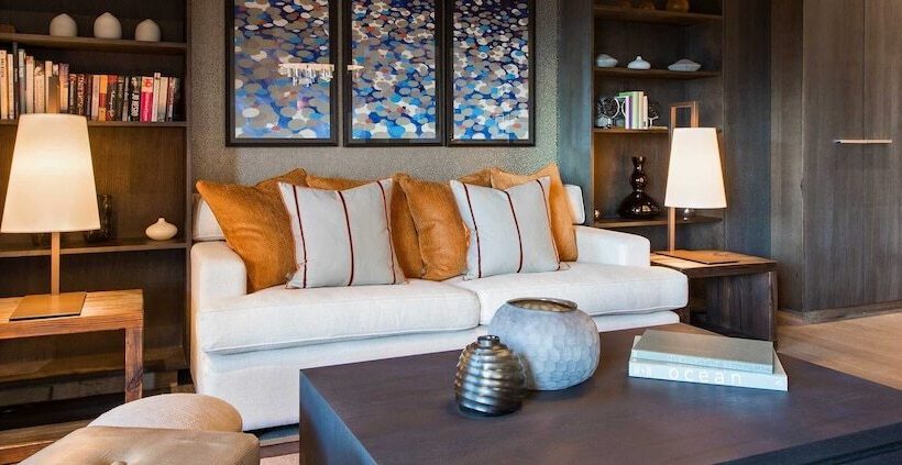 جناح, The Lodge Verbier